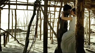 დიდი მკერდით გიჟი დე ...