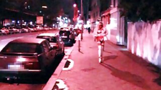 მკერდი და მიმზიდველი ...