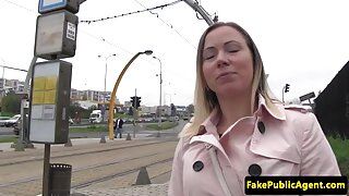 მყვირალა და ცბიერი ბ ...